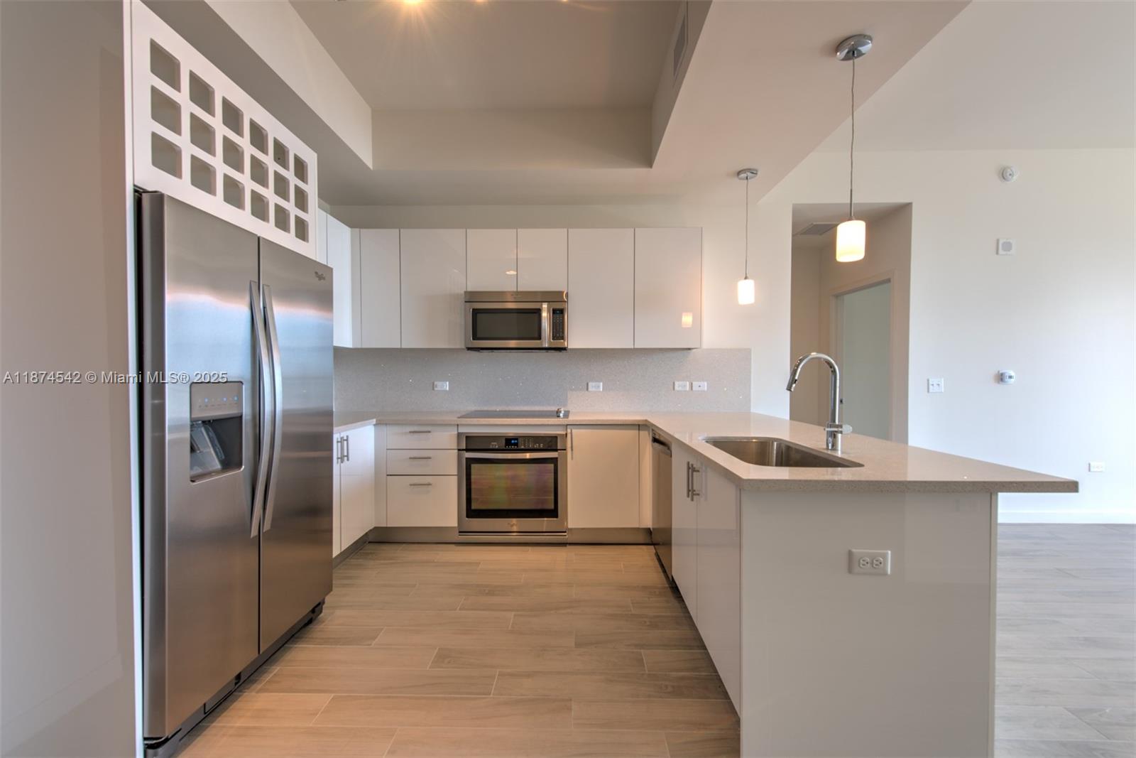 999 SW 1st Ave Unit: PH08