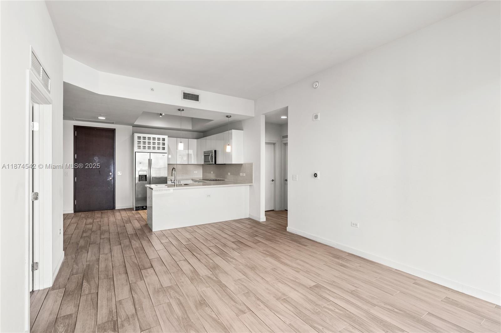 999 SW 1st Ave Unit: PH08