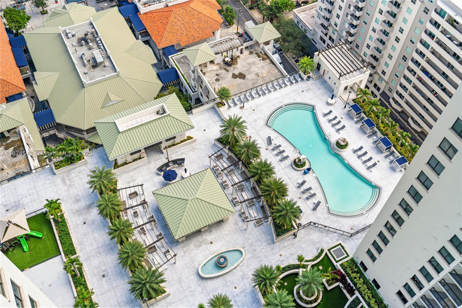 999 SW 1st Ave Unit: PH08