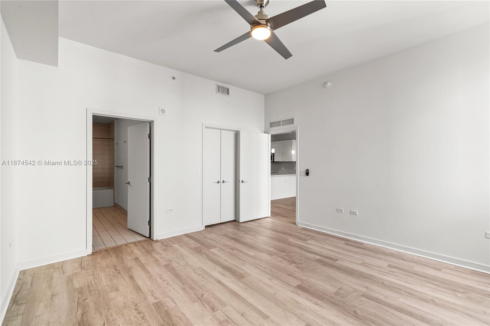 999 SW 1st Ave Unit: PH08