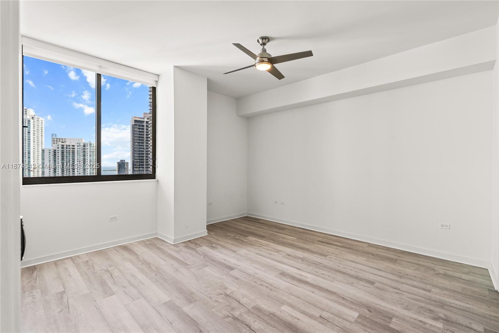 999 SW 1st Ave Unit: PH08