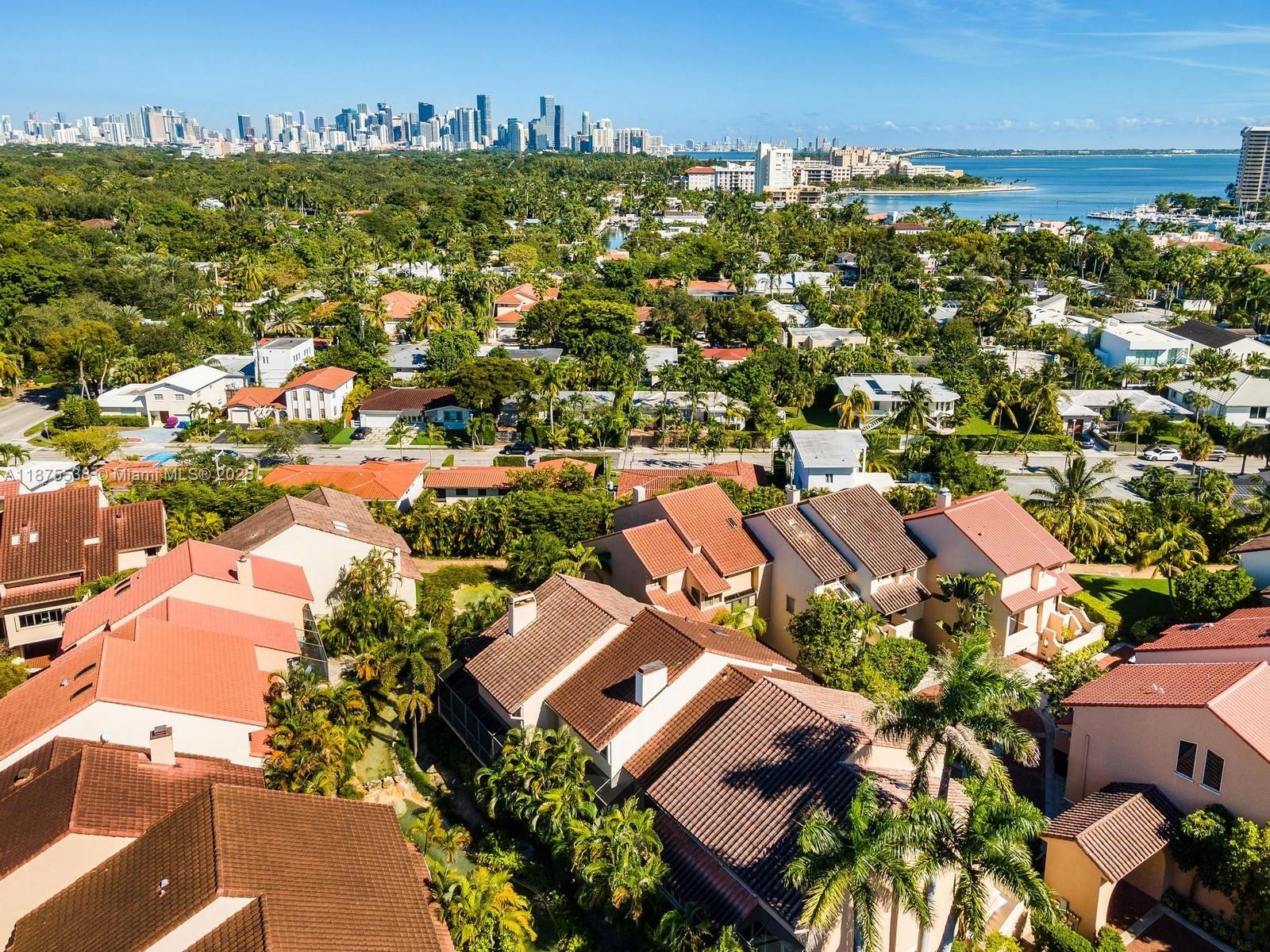 2000 S Bayshore Dr # 61