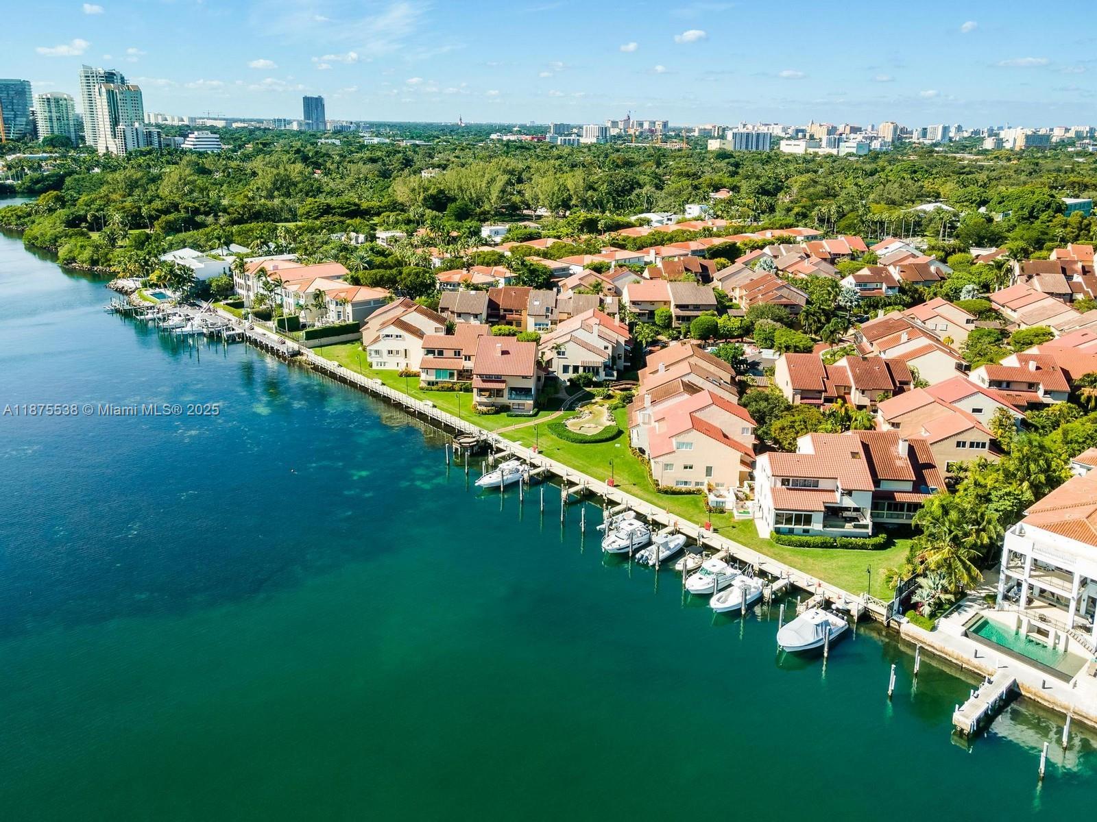 2000 S Bayshore Dr # 61