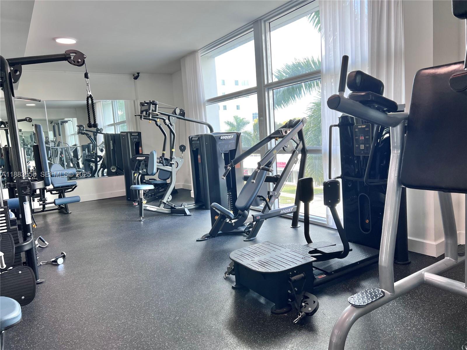 350 NE 24th St # 909