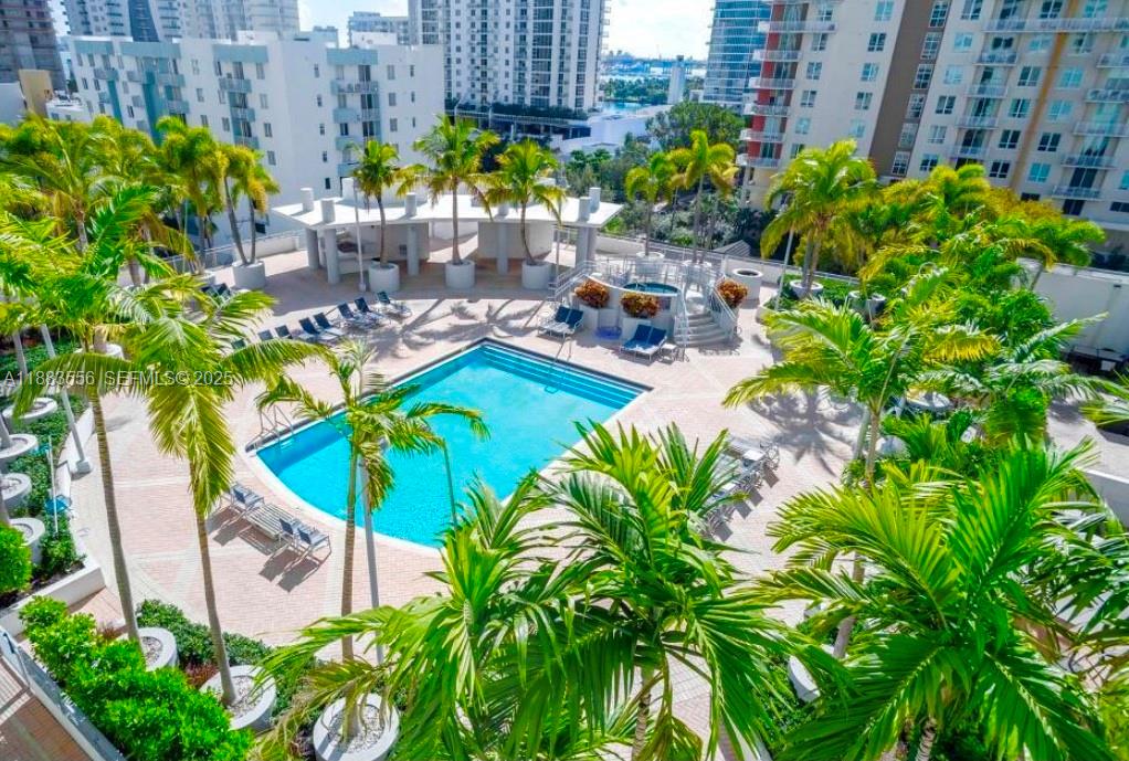 350 NE 24th St # 909