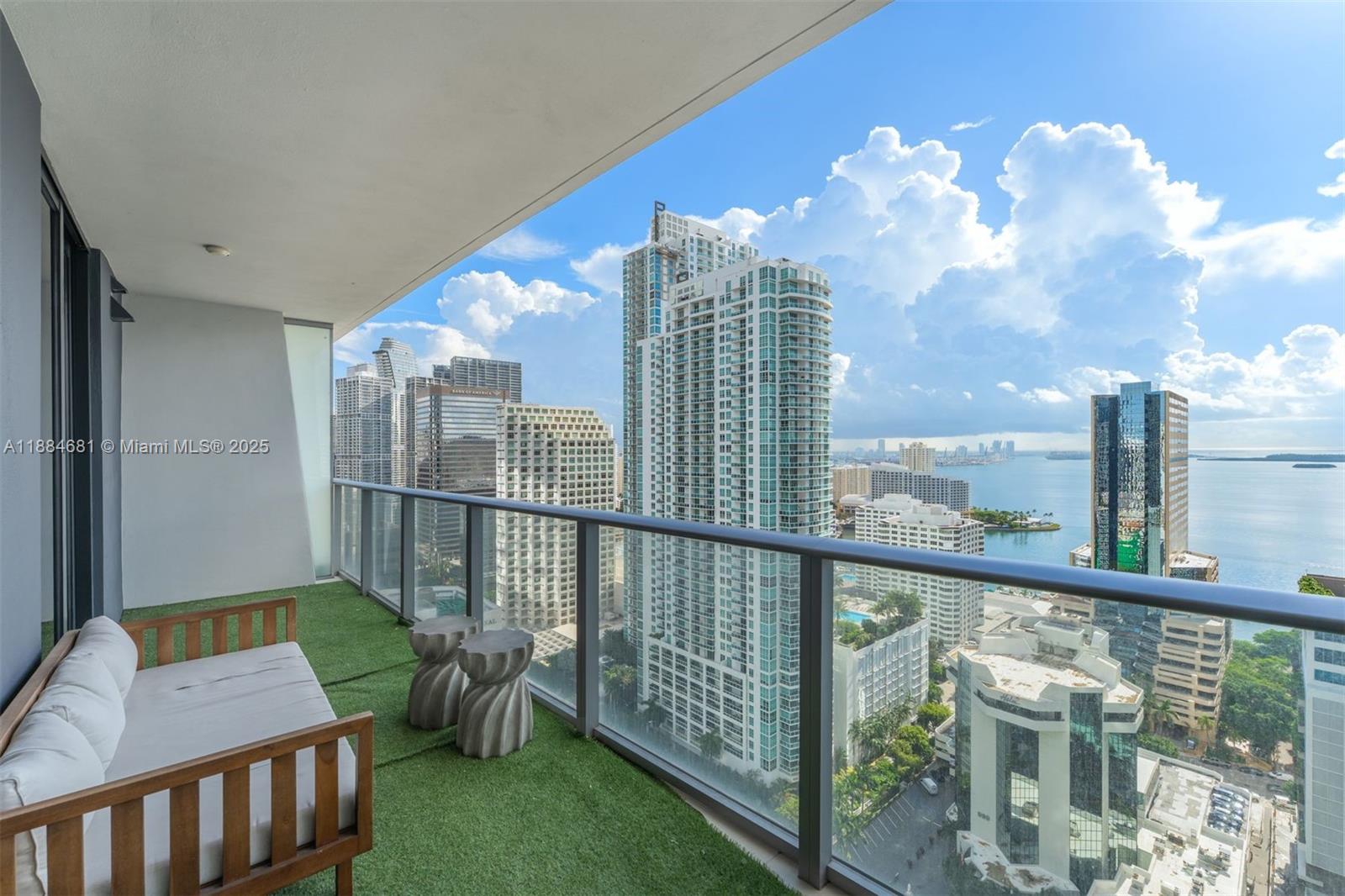 1010 Brickell 3004