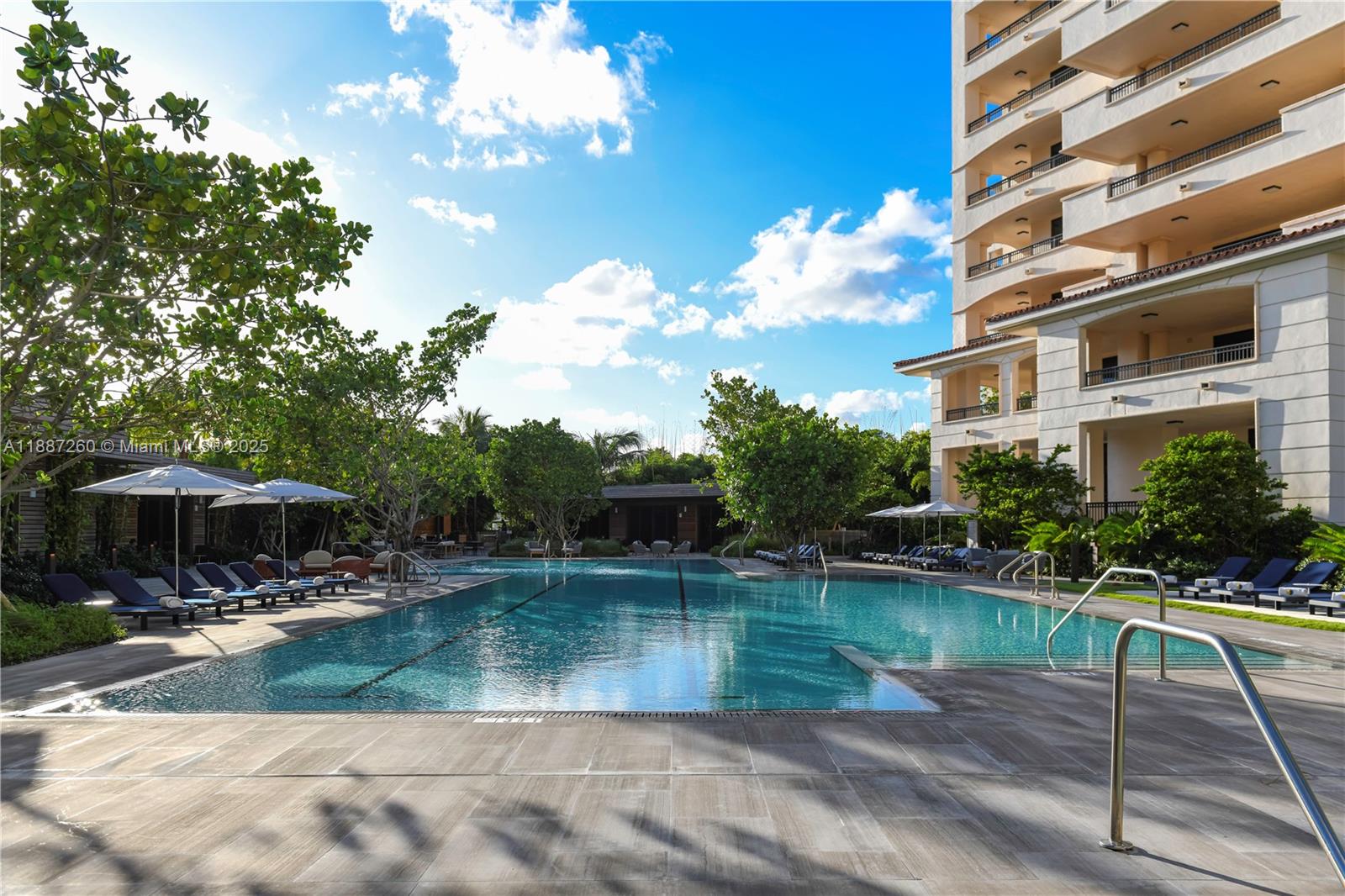 7085 Fisher Island Dr # 7085