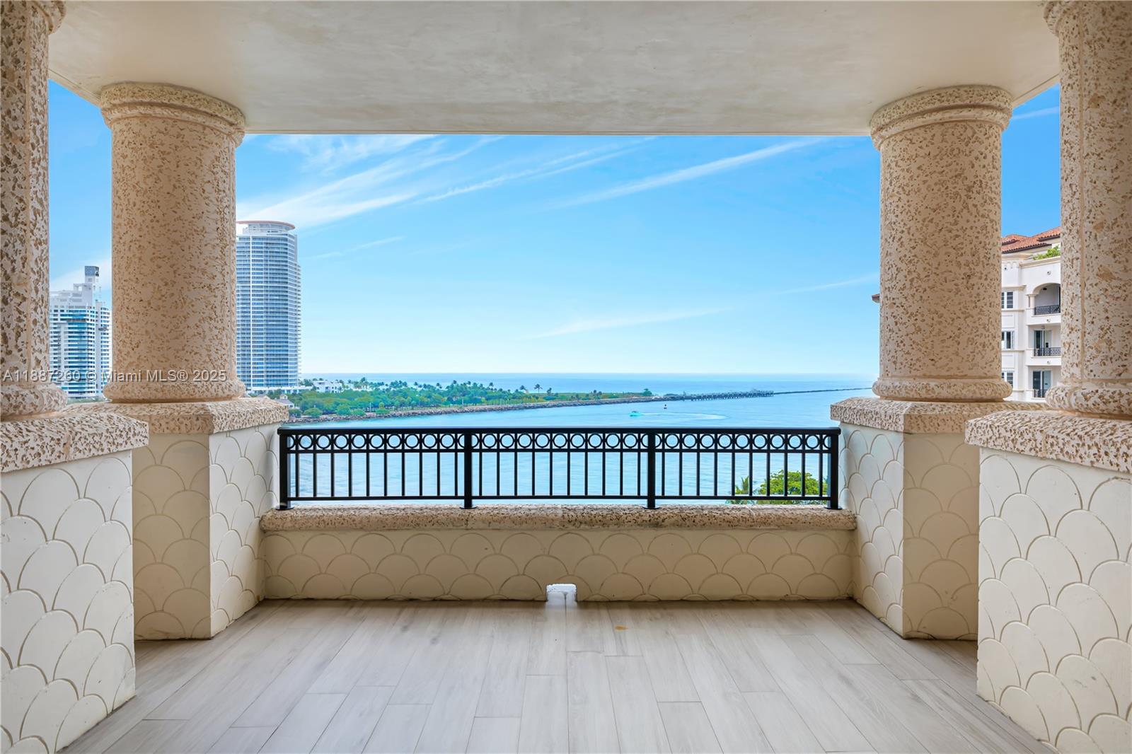 7085 Fisher Island Dr # 7085