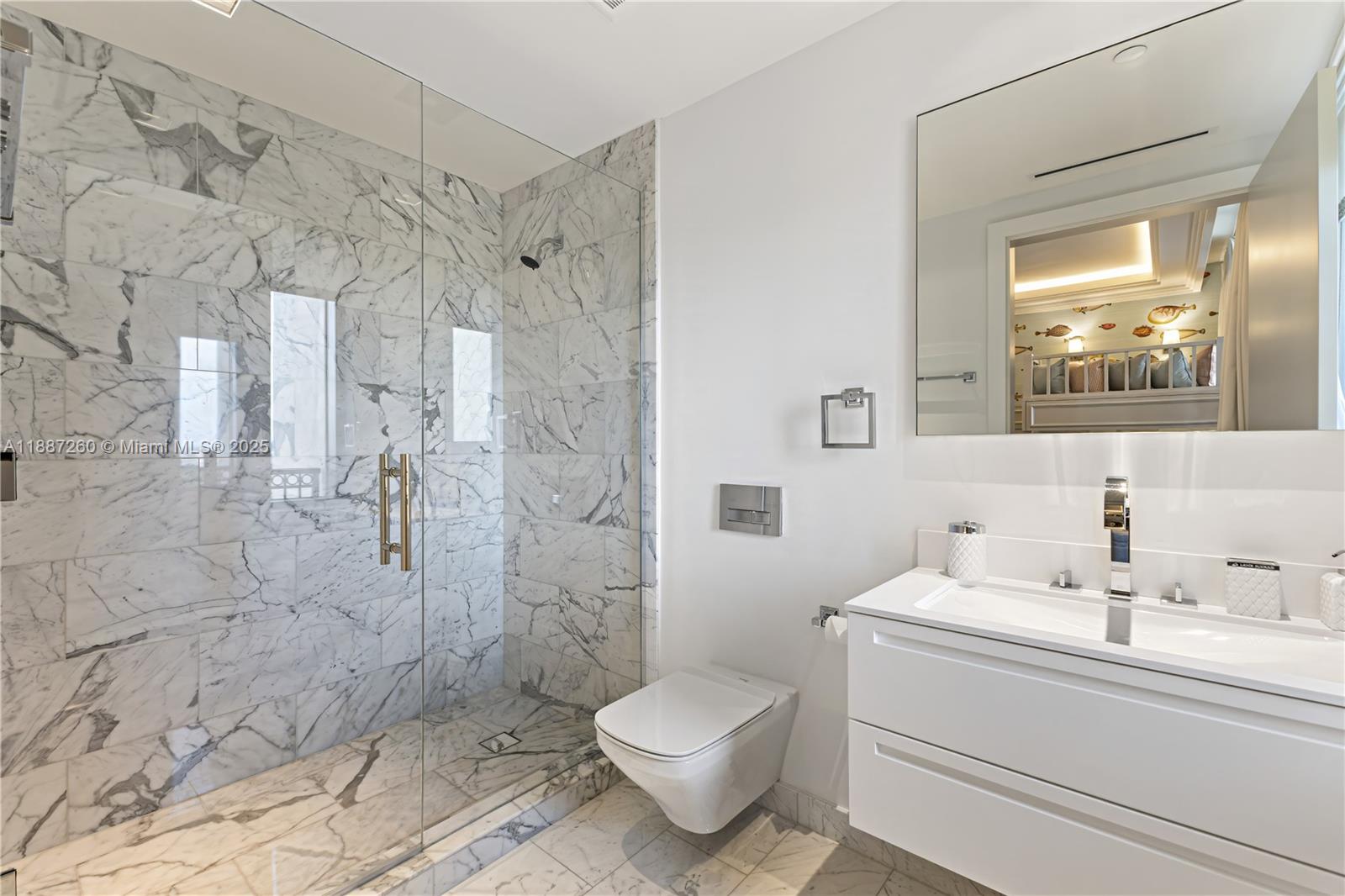 7085 Fisher Island Dr # 7085