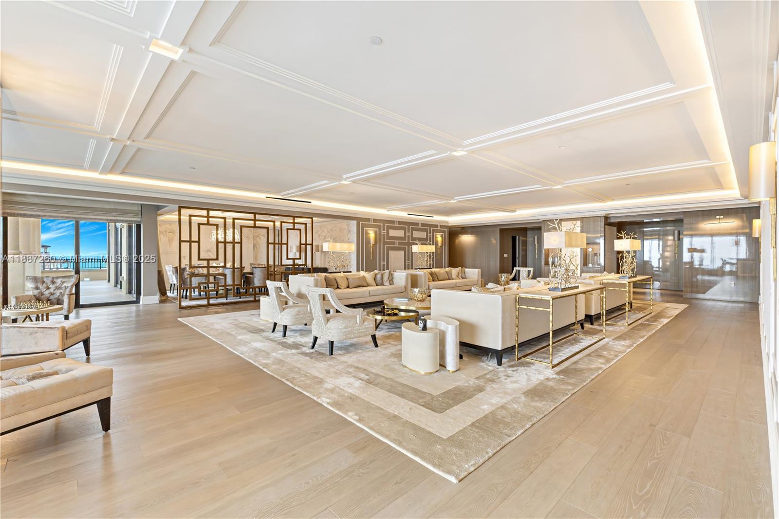 7085 Fisher Island Dr # 7085
