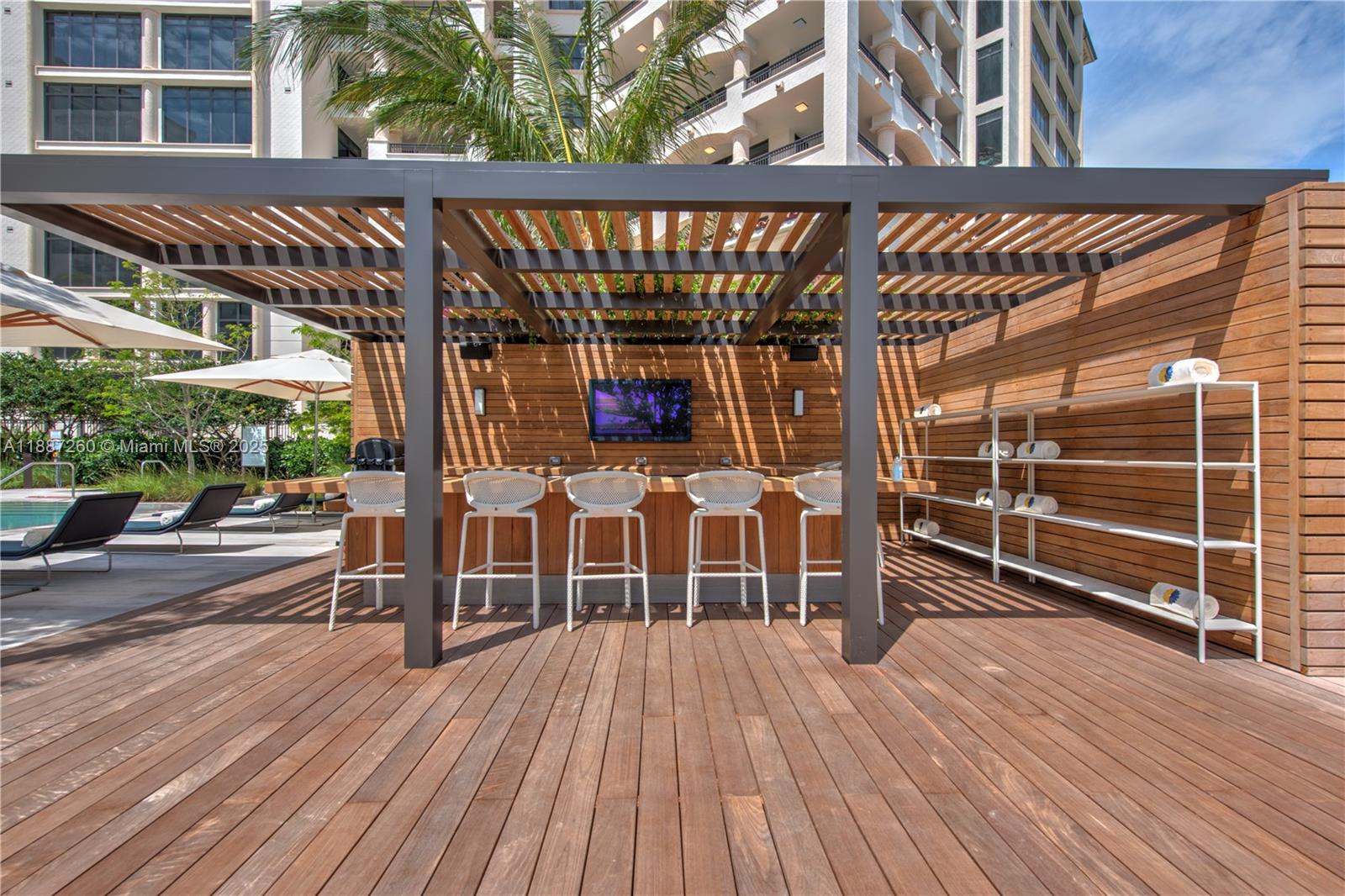 7085 Fisher Island Dr # 7085