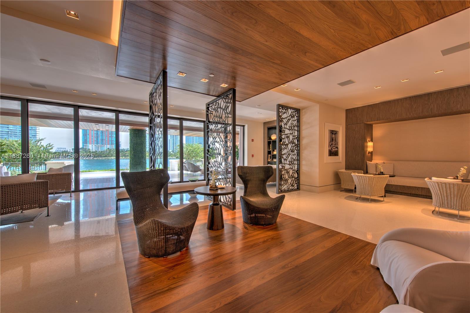 7085 Fisher Island Dr # 7085