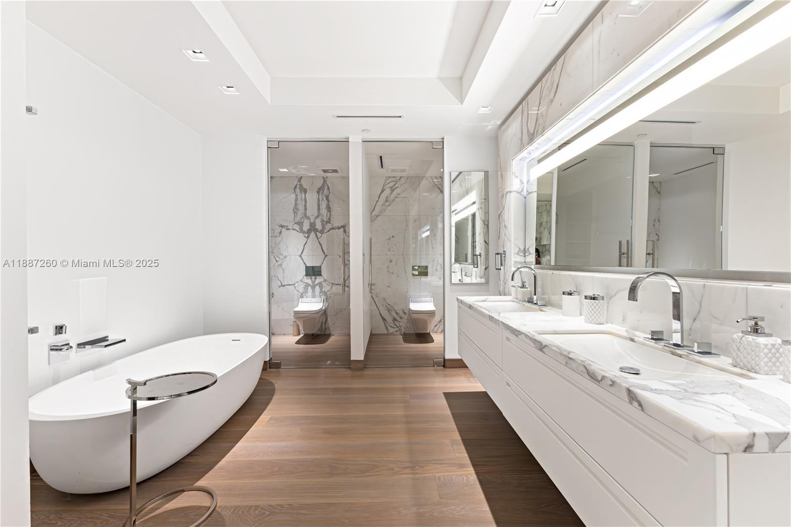 7085 Fisher Island Dr # 7085