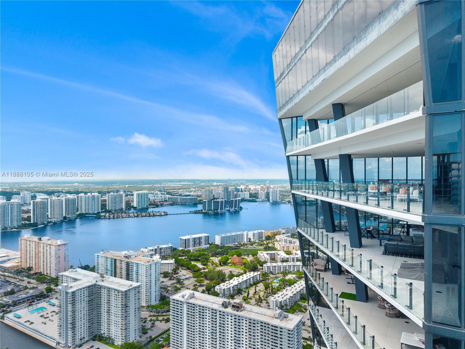 17141 Collins Ave # 1, Sunny Isles Beach Unit: LPH-1