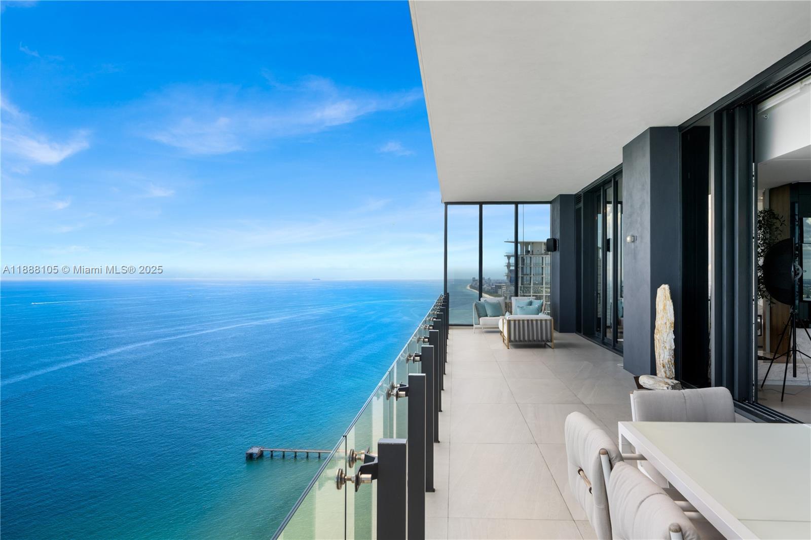 17141 Collins Ave # 1, Sunny Isles Beach Unit: LPH-1