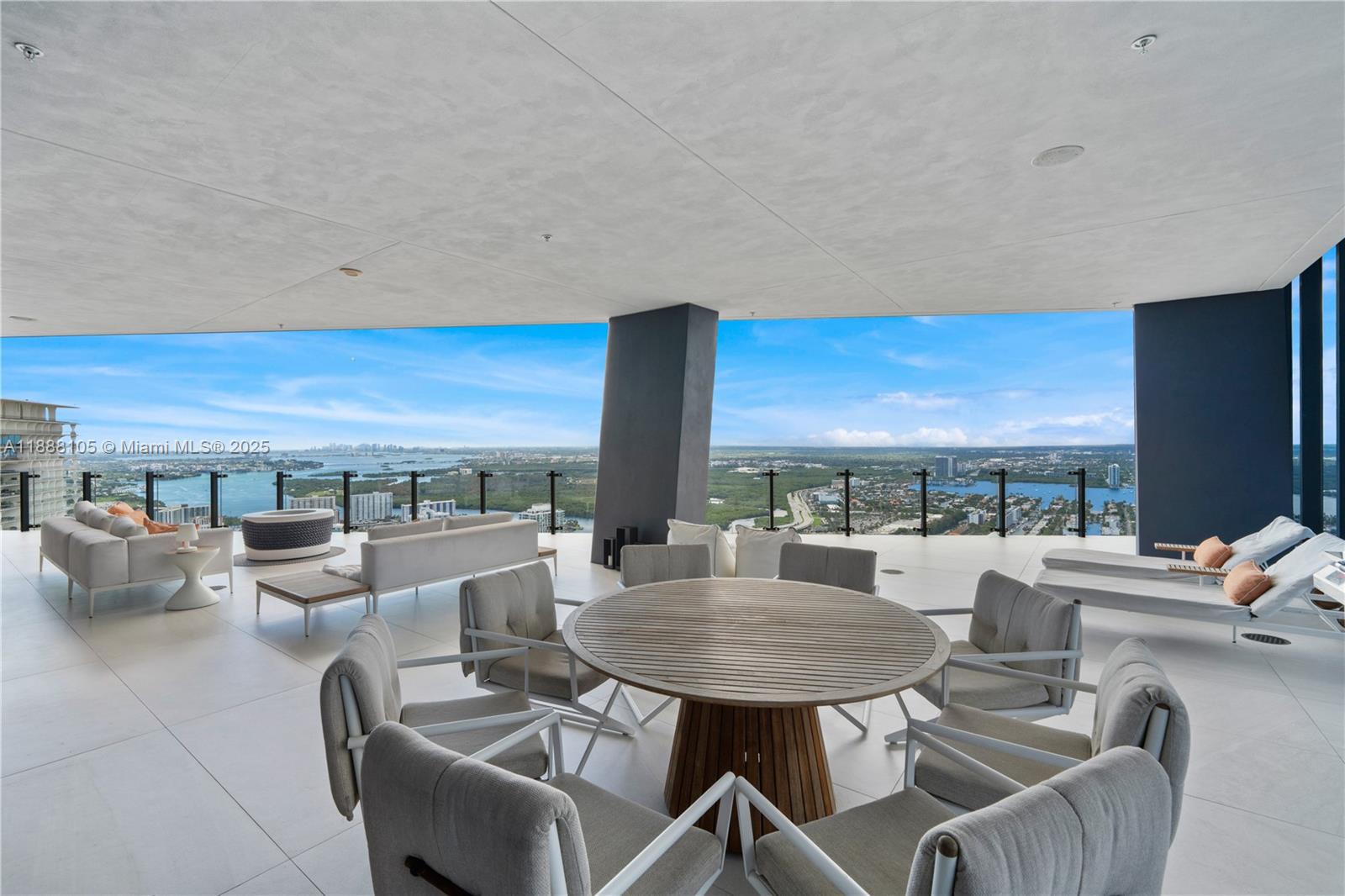 17141 Collins Ave # 1, Sunny Isles Beach Unit: LPH-1