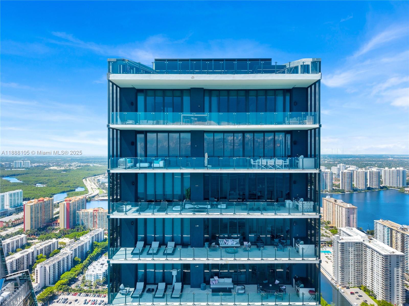 17141 Collins Ave # 1, Sunny Isles Beach Unit: LPH-1