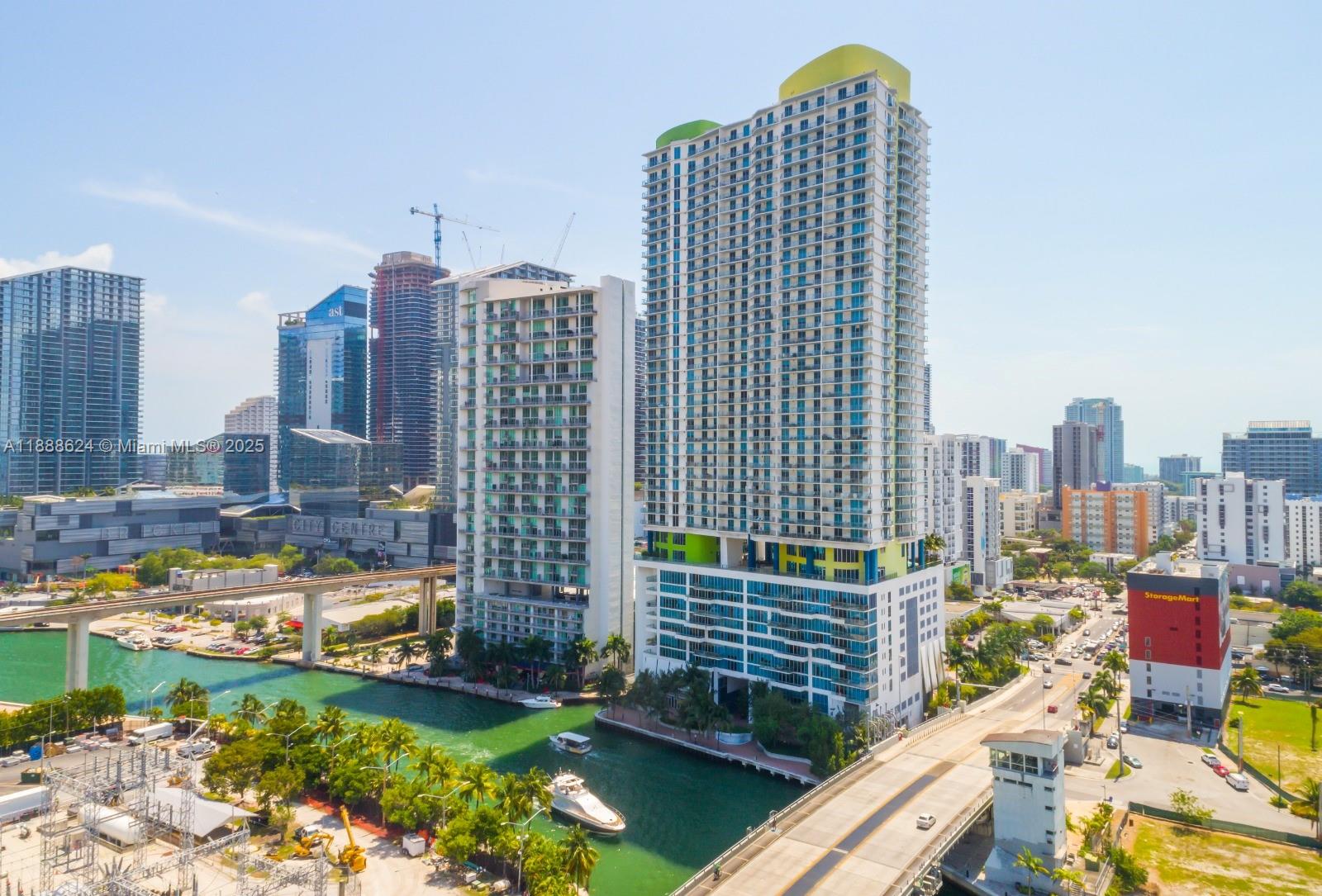 185 SW 7th St # 3605, Miami Unit: 3605