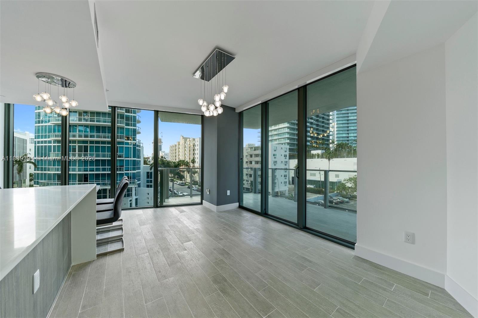 2900 NE 7th Ave # 301