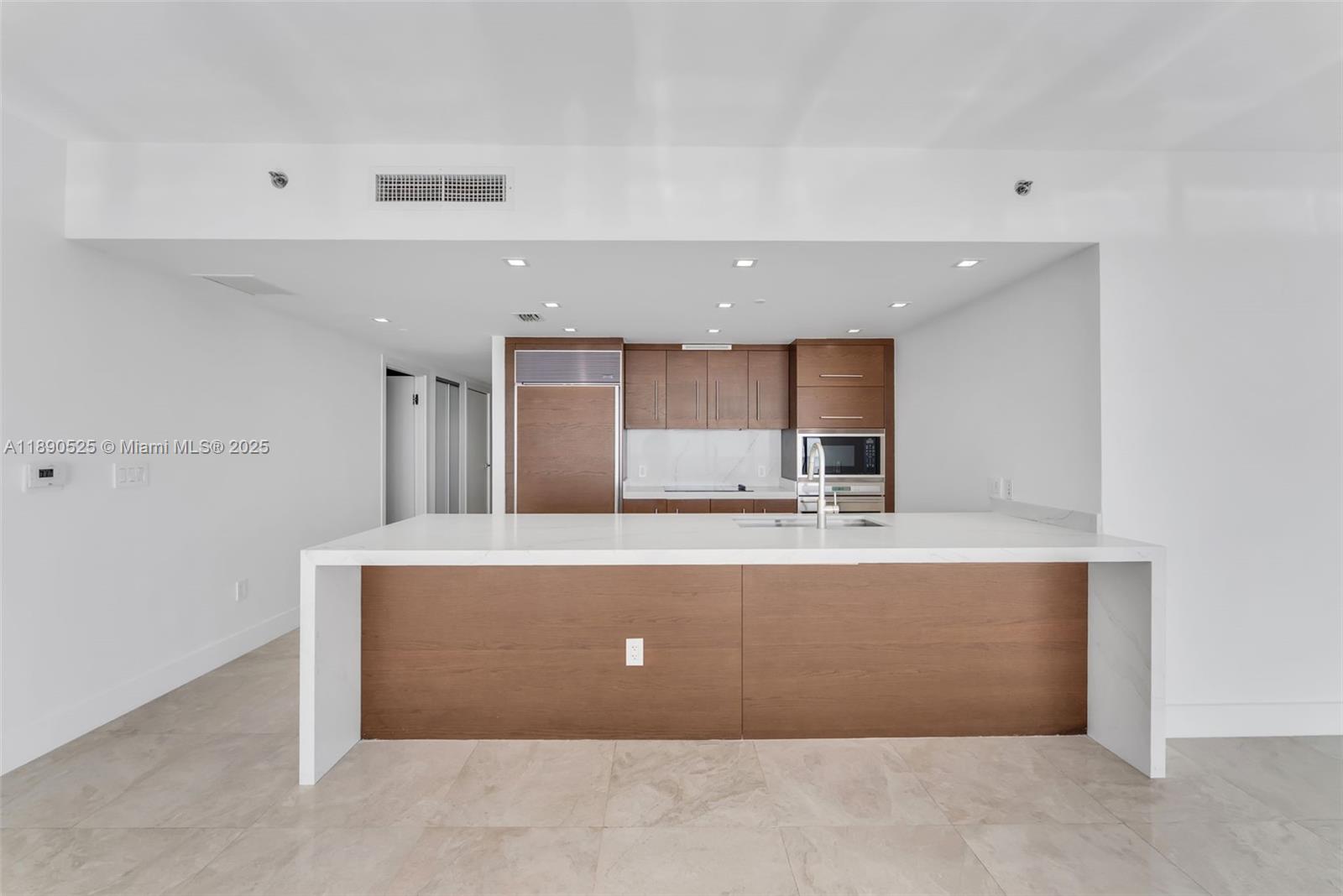465 Brickell Ave # 4201
