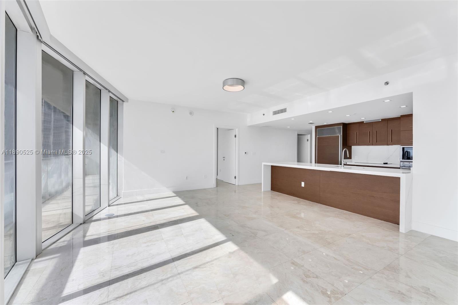 465 Brickell Ave # 4201