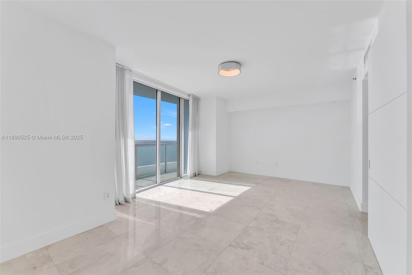 465 Brickell Ave # 4201