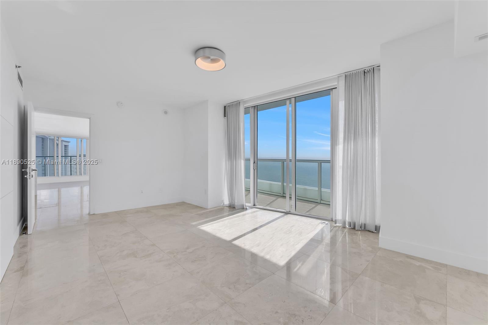 465 Brickell Ave # 4201