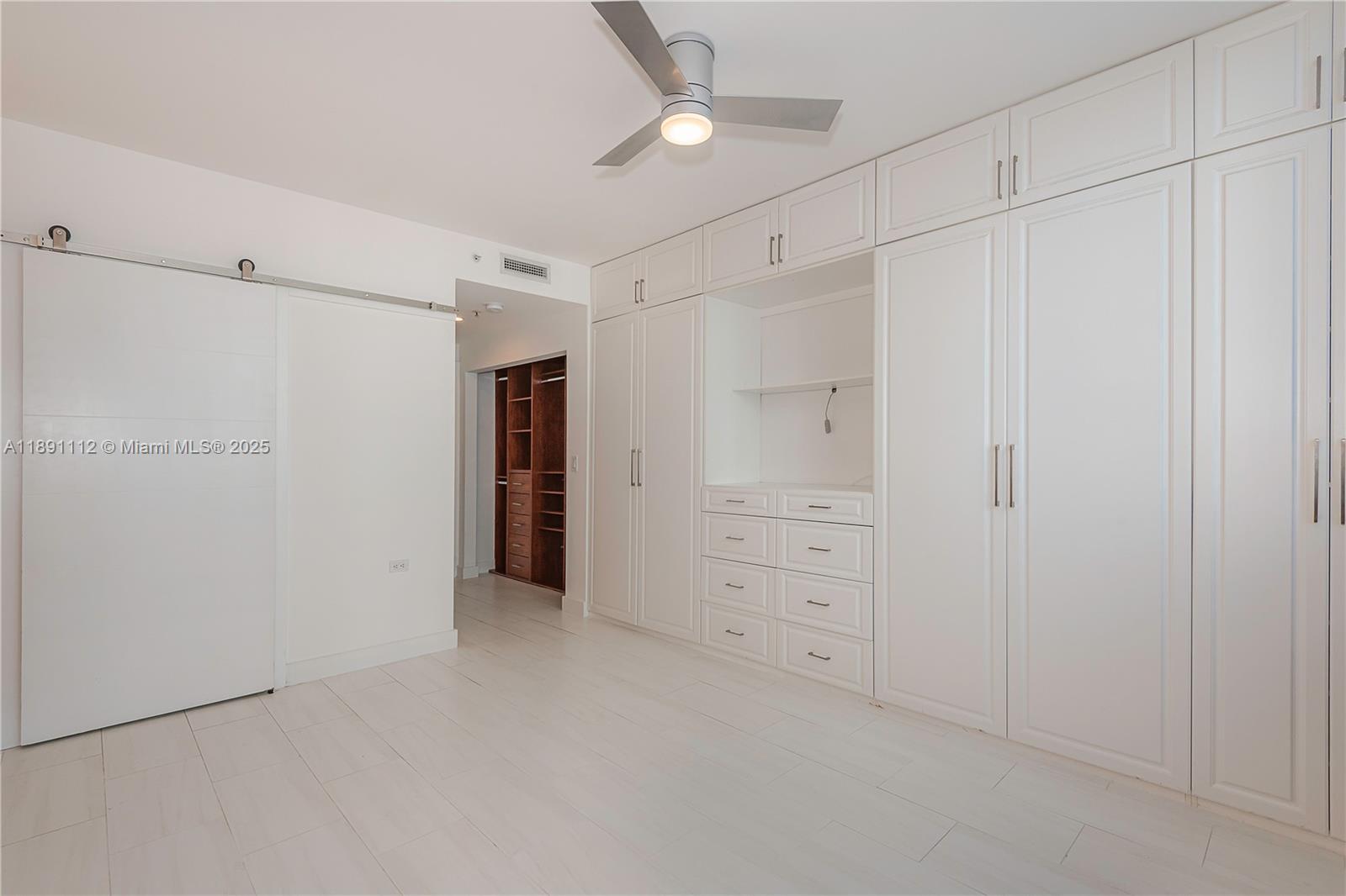 801 Brickell Key Blvd # 908