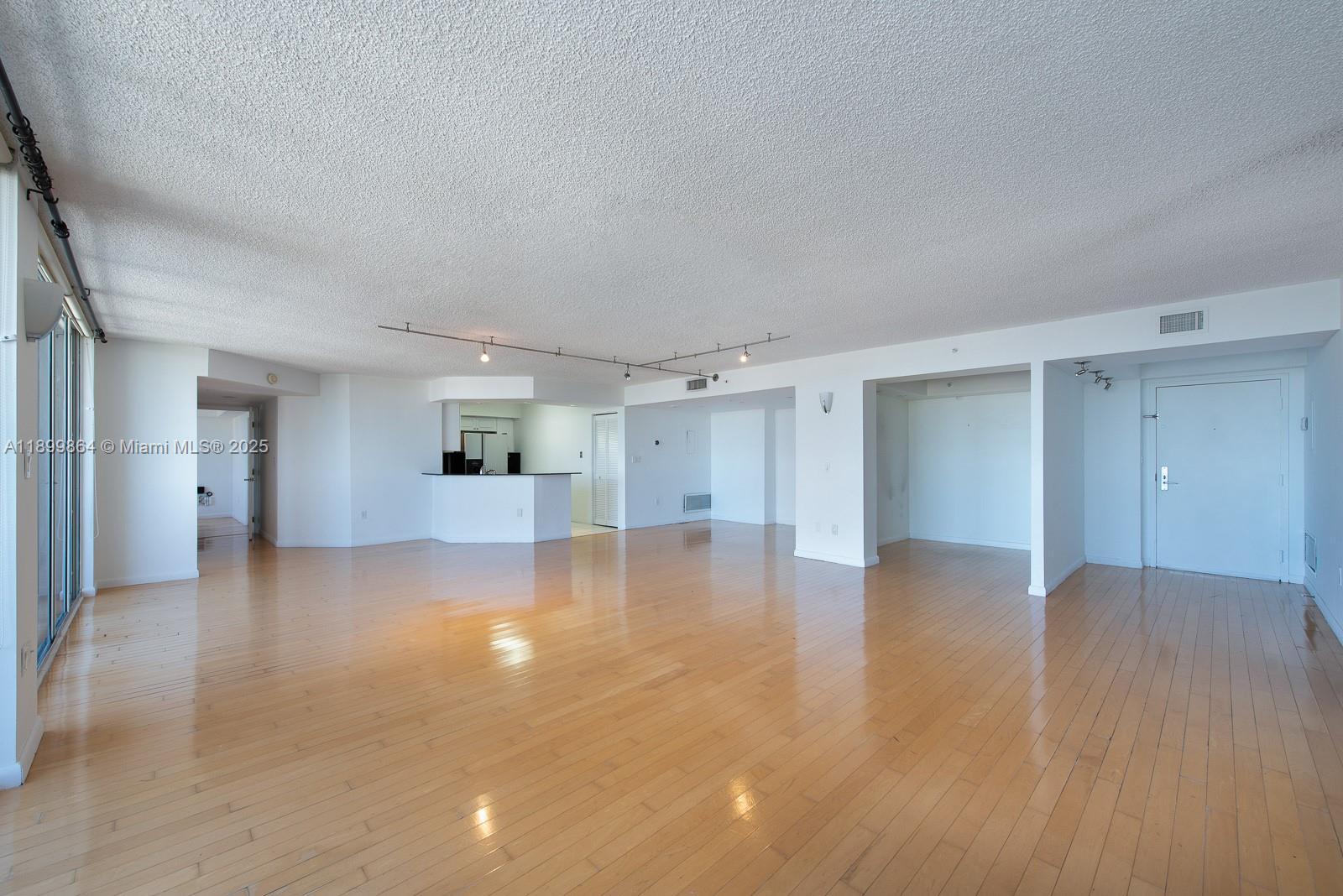 1900 Sunset Harbour Dr Unit: 1205/07