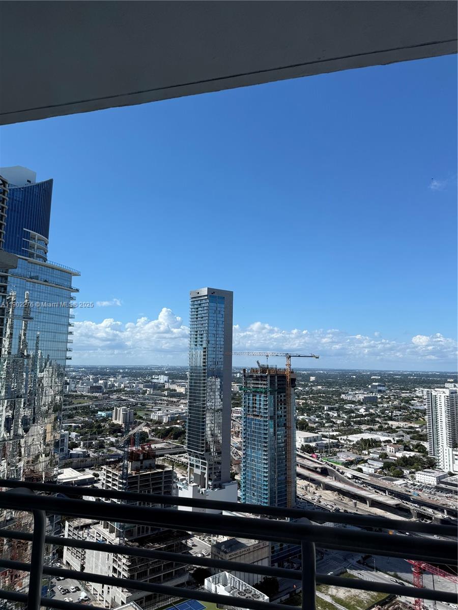 888 Biscayne Blvd # 4704