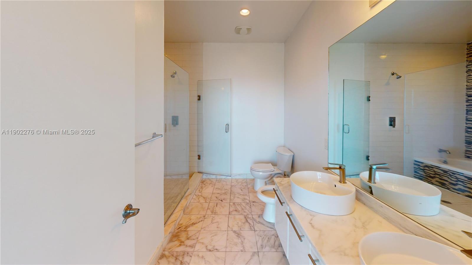 888 Biscayne Blvd # 4704