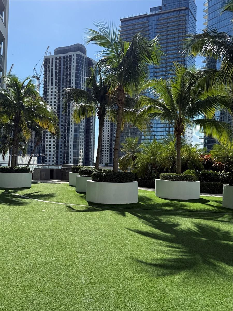 888 Biscayne Blvd # 4704