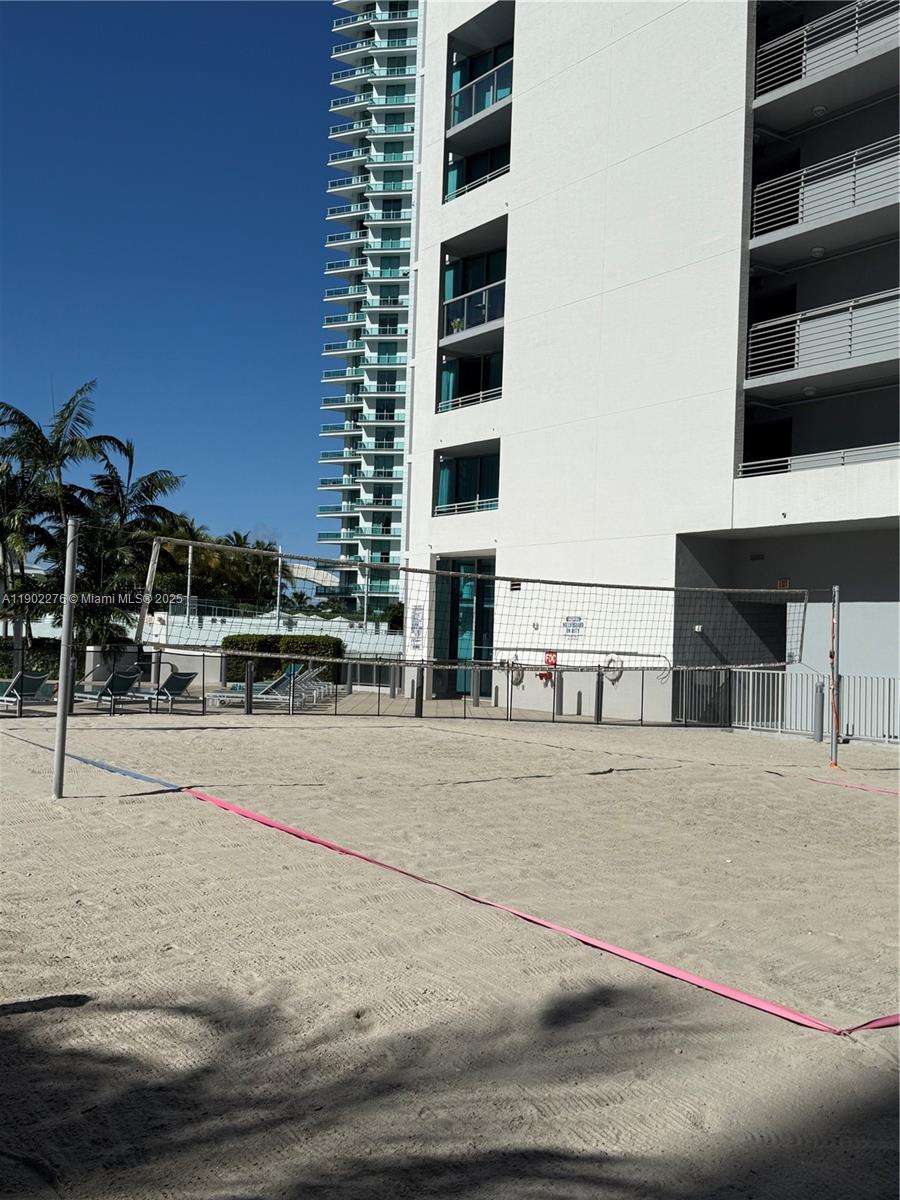 888 Biscayne Blvd # 4704