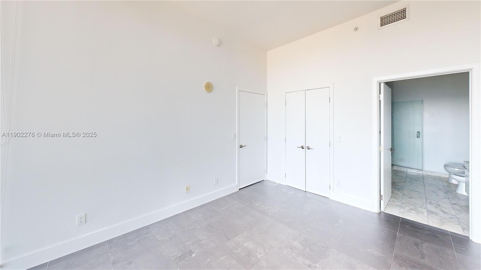888 Biscayne Blvd # 4704