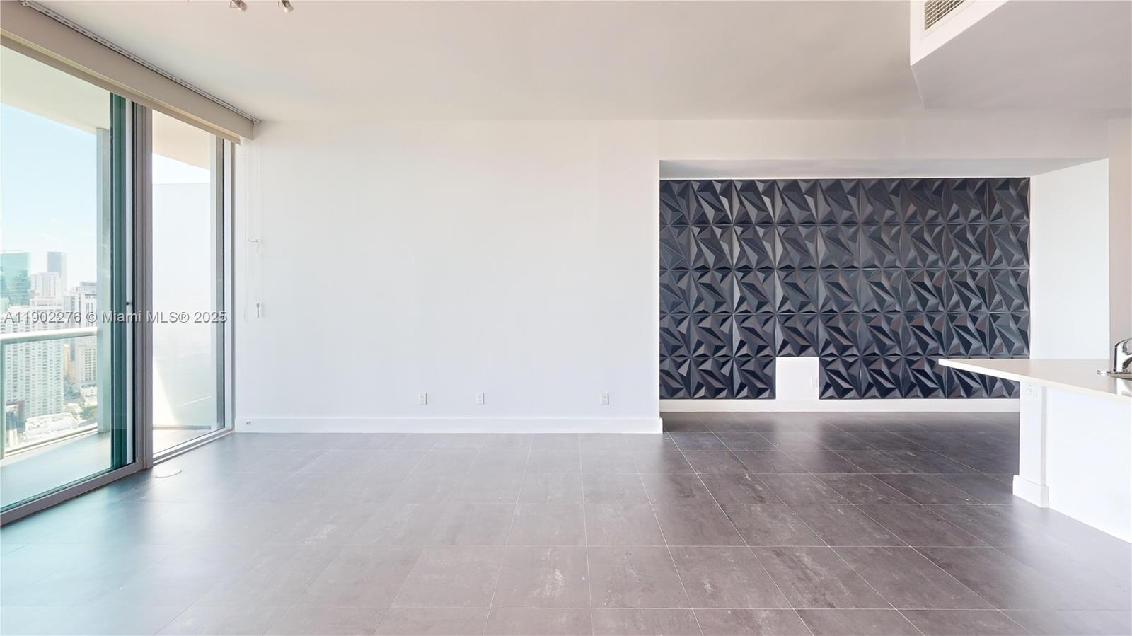 888 Biscayne Blvd # 4704