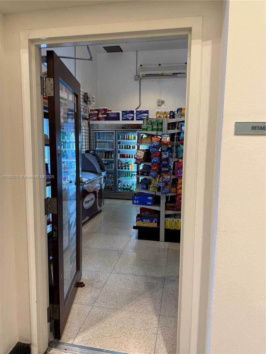 888 Biscayne Blvd # 4704