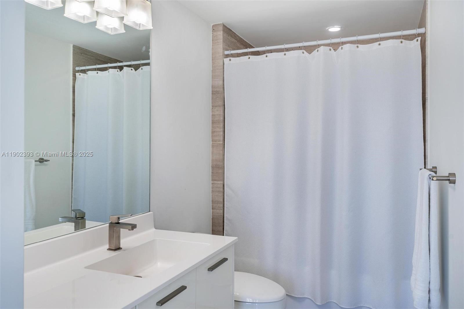 1300 Brickell Bay Dr # 3307, Miami Unit: 3307