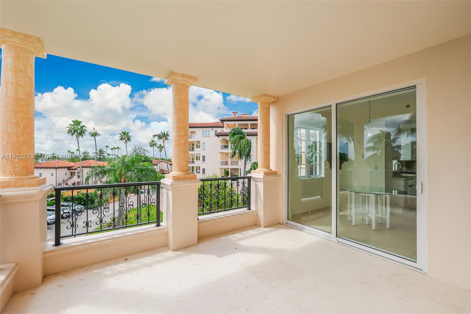 19236 Fisher Island Dr # 19236
