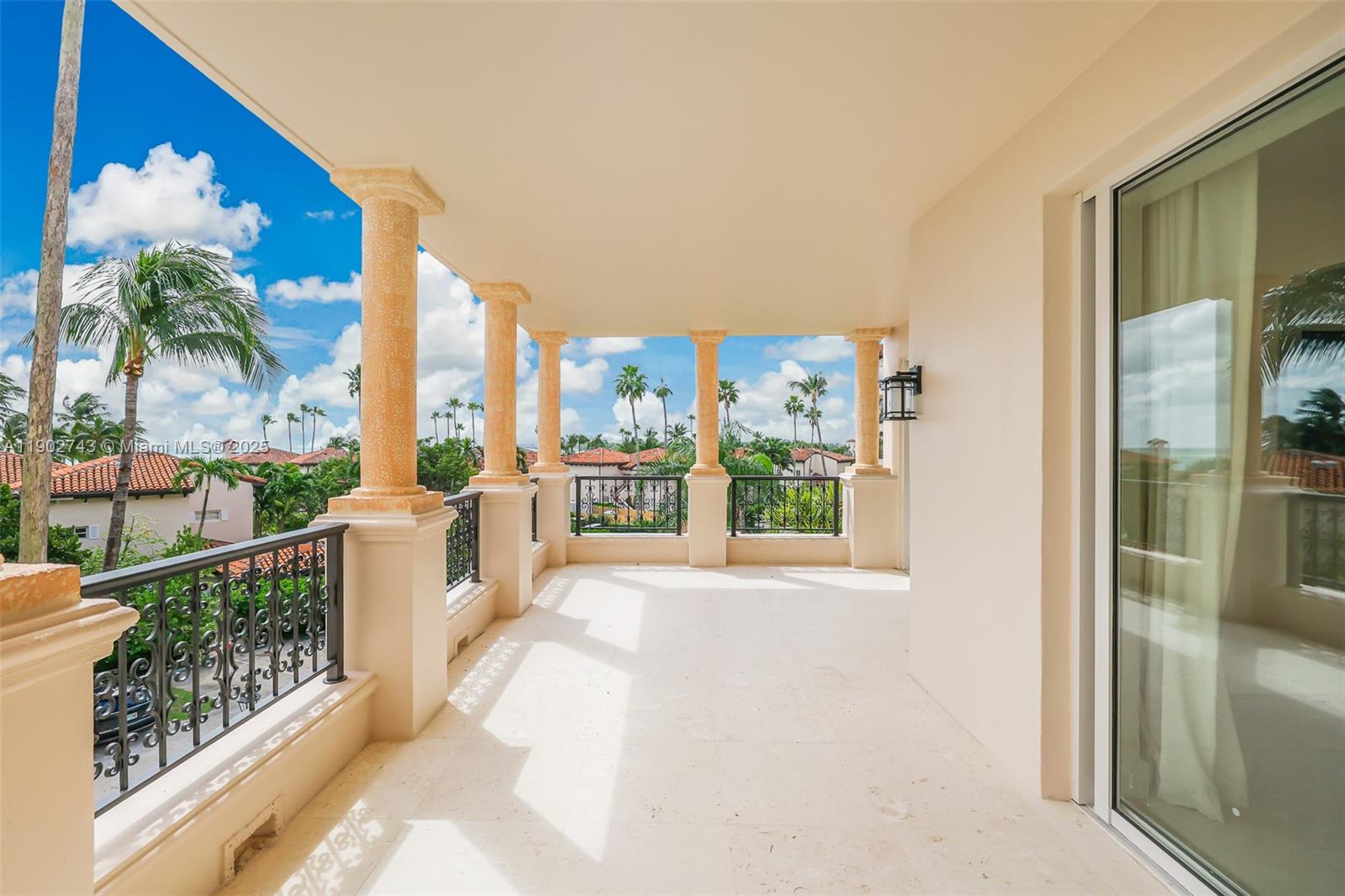19236 Fisher Island Dr # 19236
