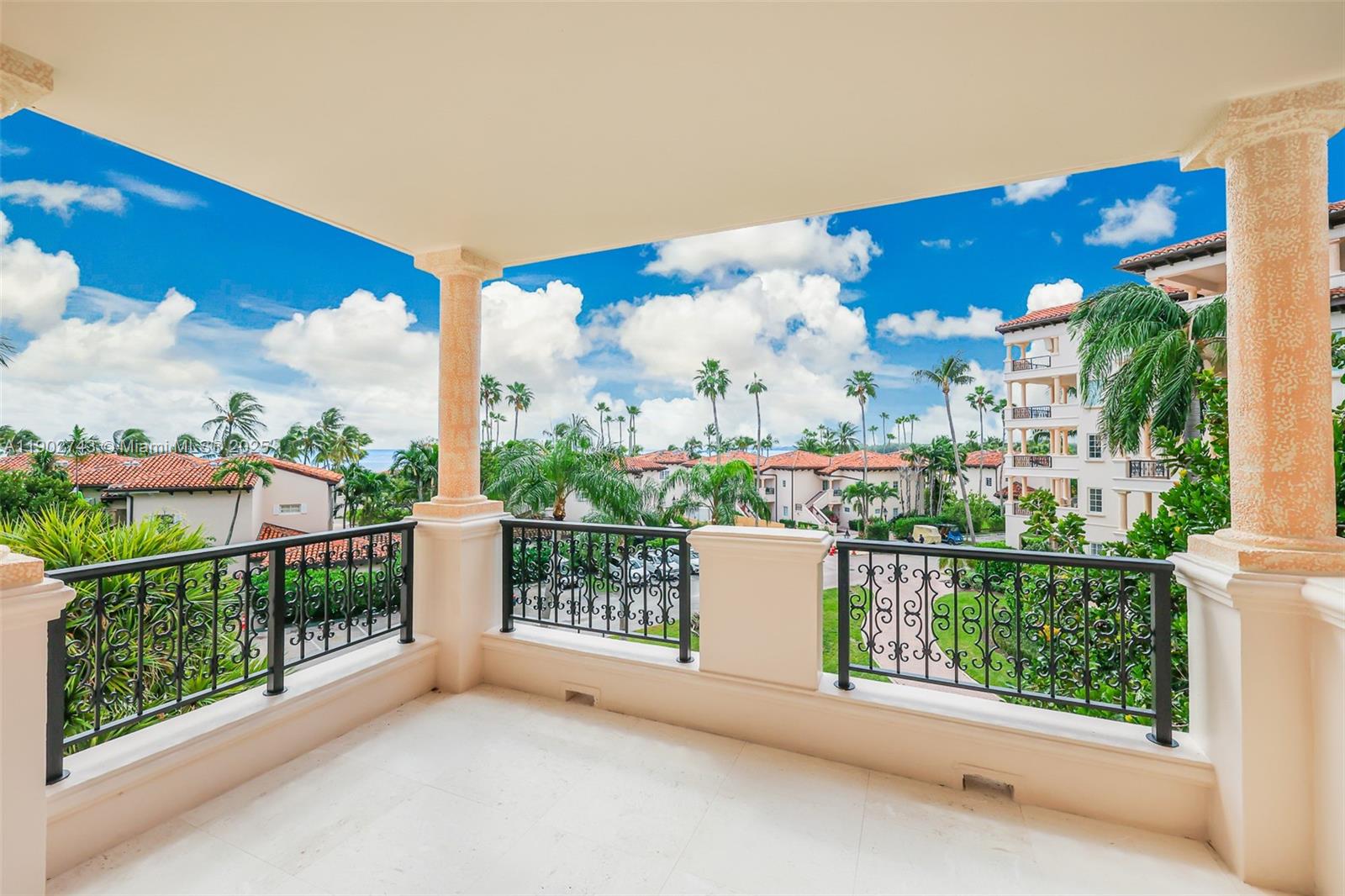 19236 Fisher Island Dr # 19236
