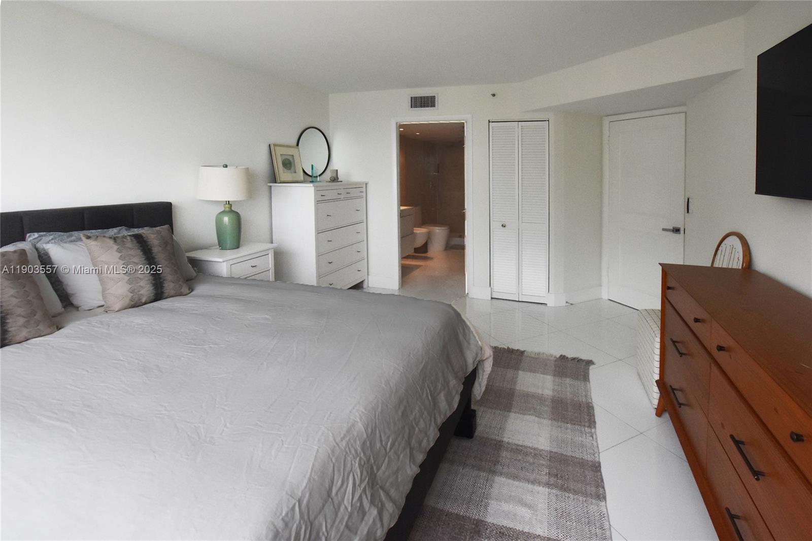 540 BRICKELL KEY DR # 1427