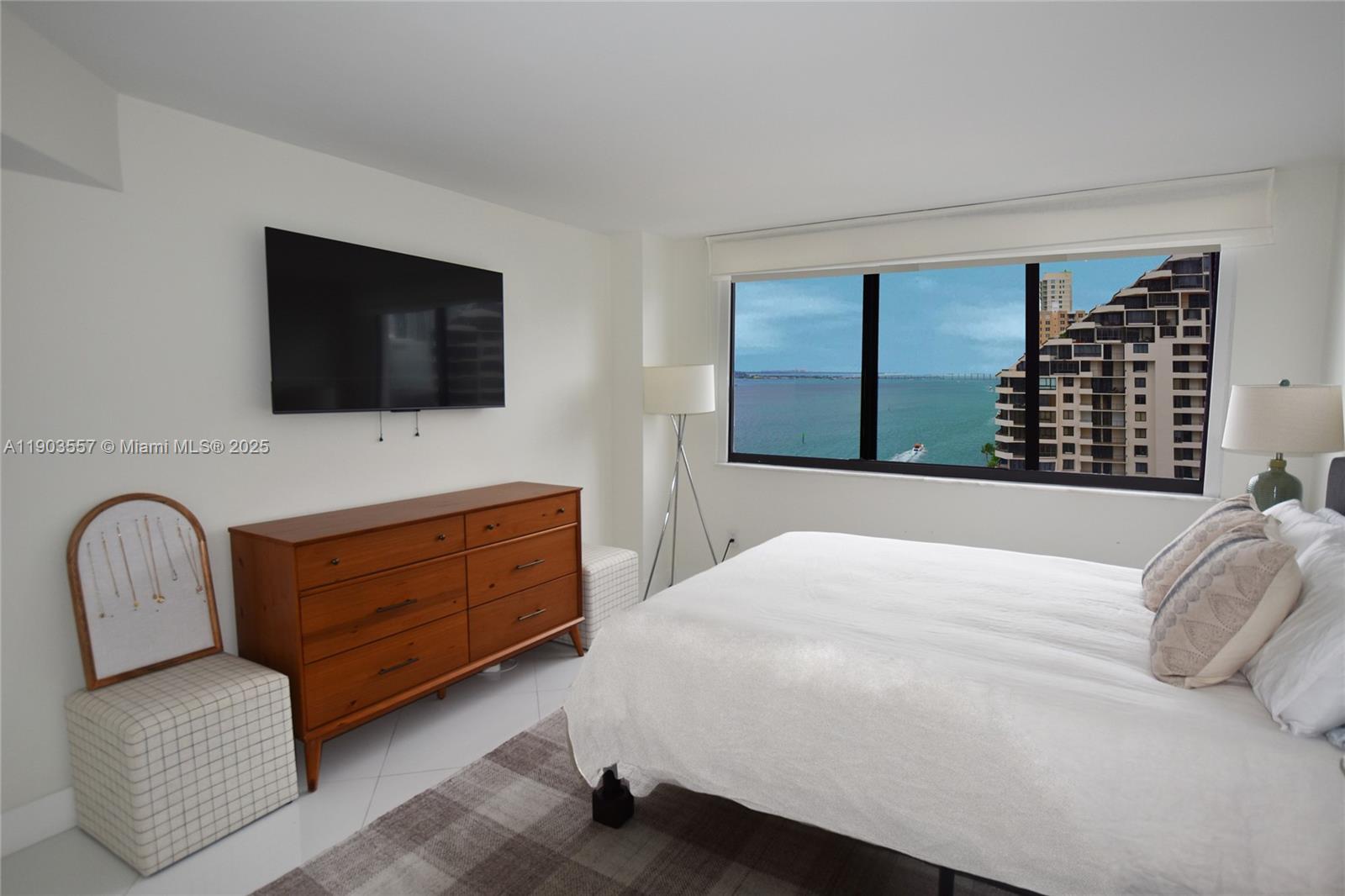 540 BRICKELL KEY DR # 1427