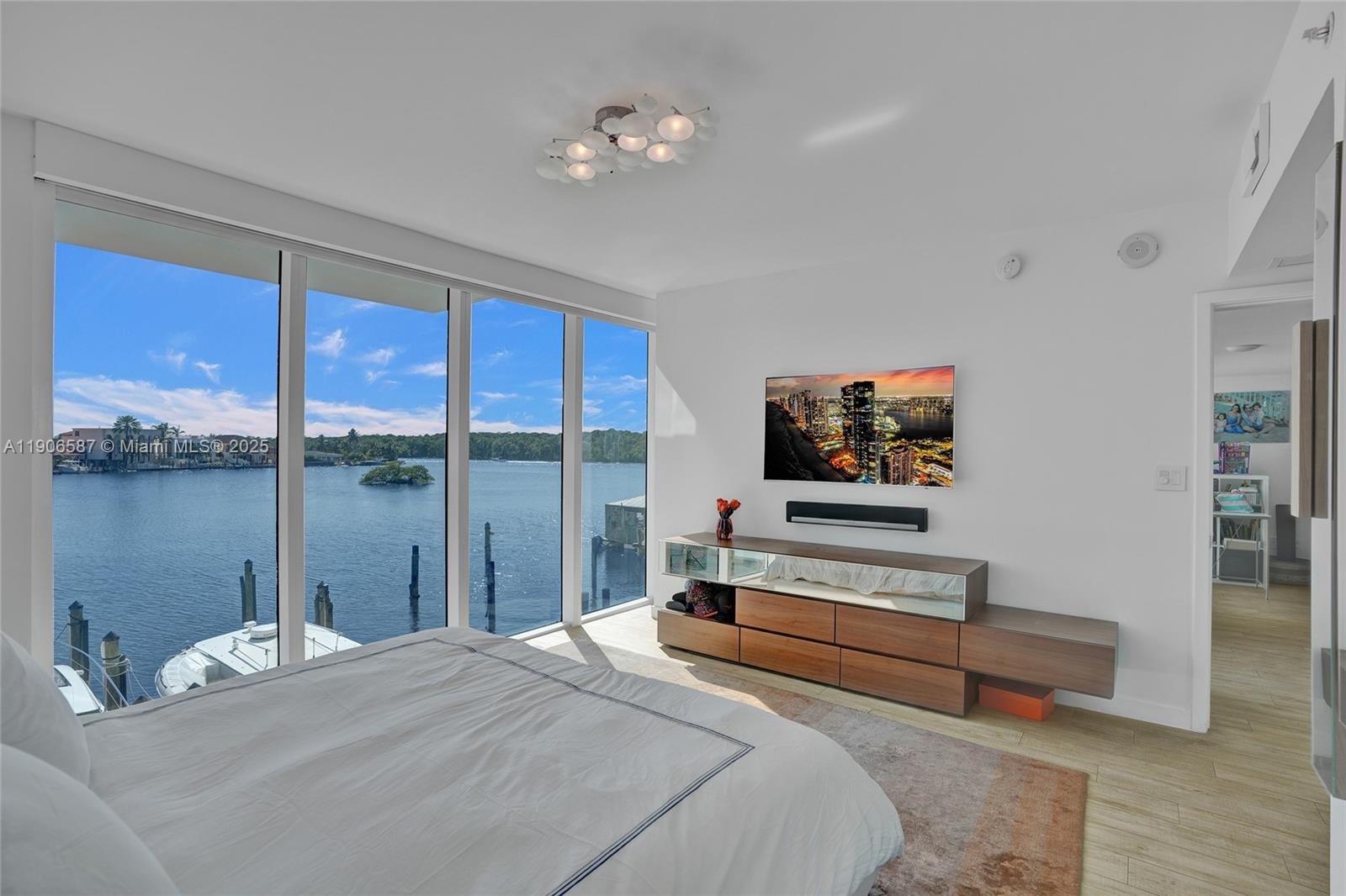 400 Sunny Isles Blvd # 116