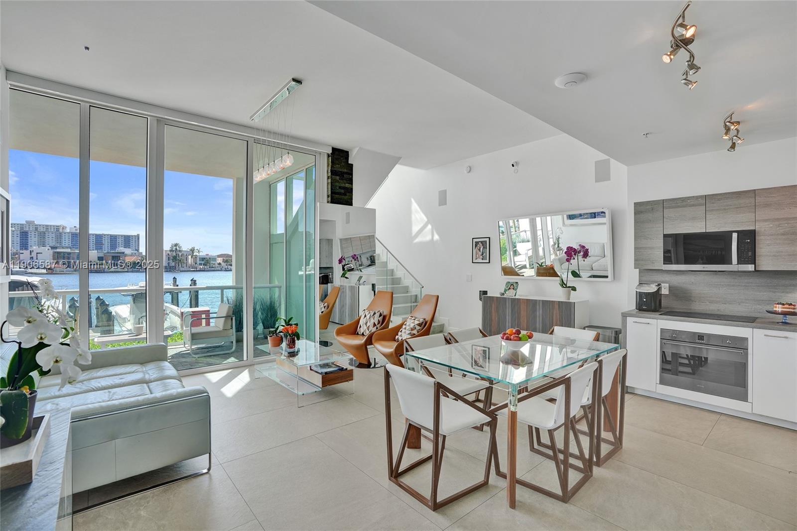 400 Sunny Isles Blvd # 116