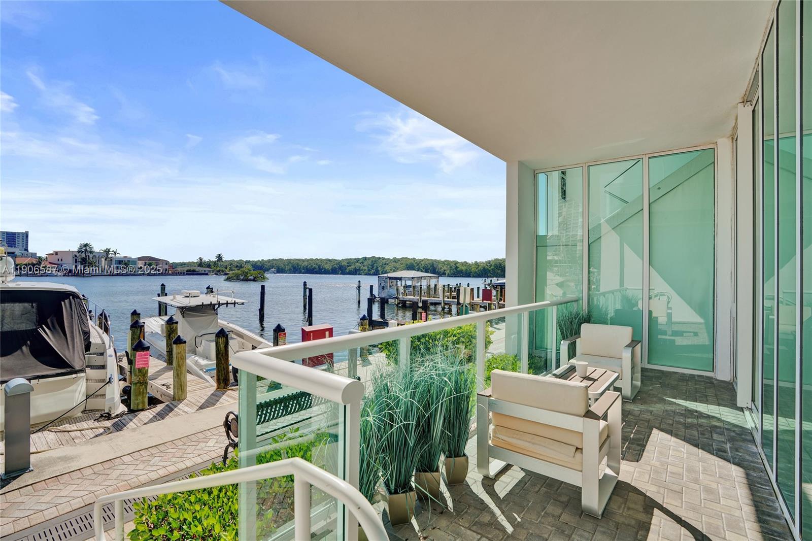 400 Sunny Isles Blvd # 116