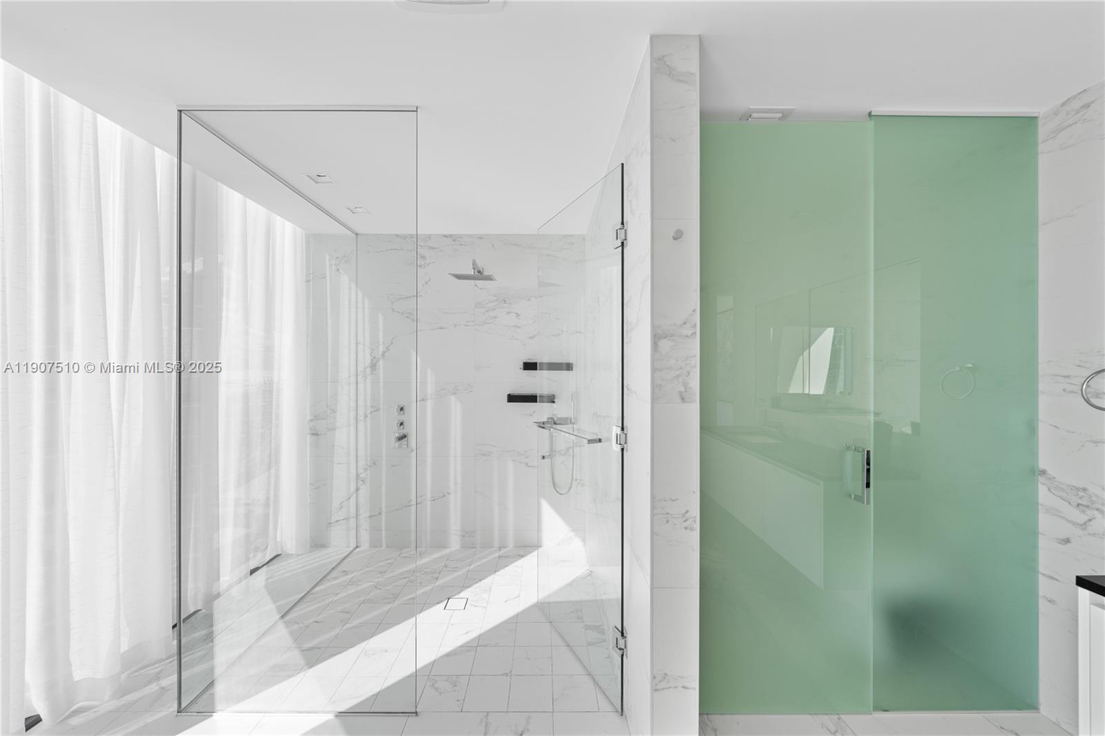 1000 Biscayne Blvd # 4901 Unit: LPH 4901