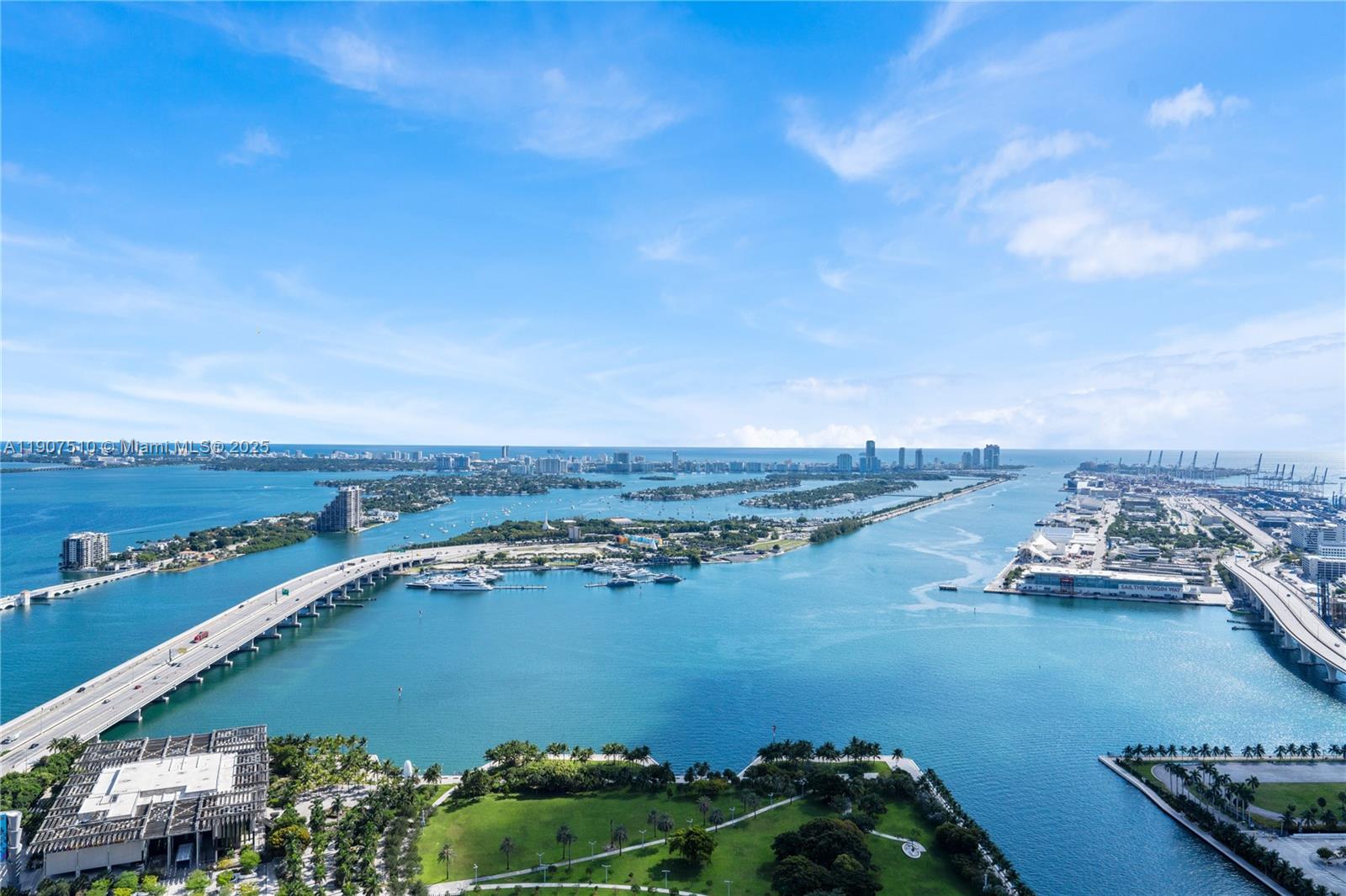1000 Biscayne Blvd # 4901 Unit: LPH 4901