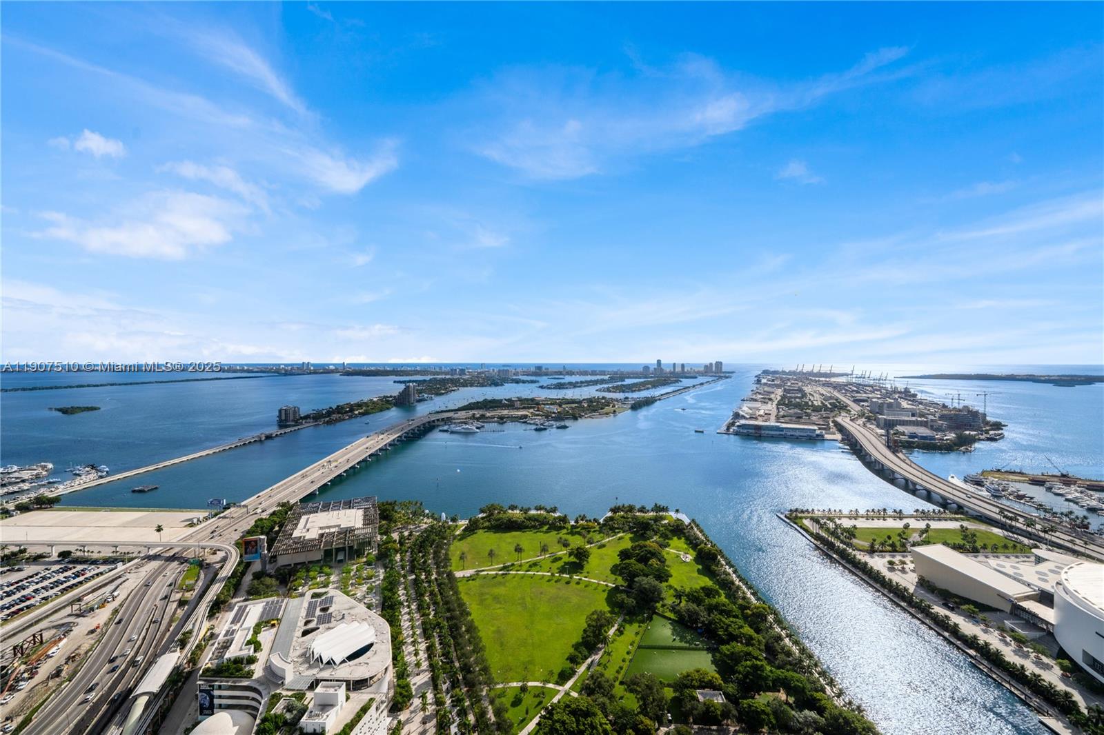 1000 Biscayne Blvd # 4901 Unit: LPH 4901