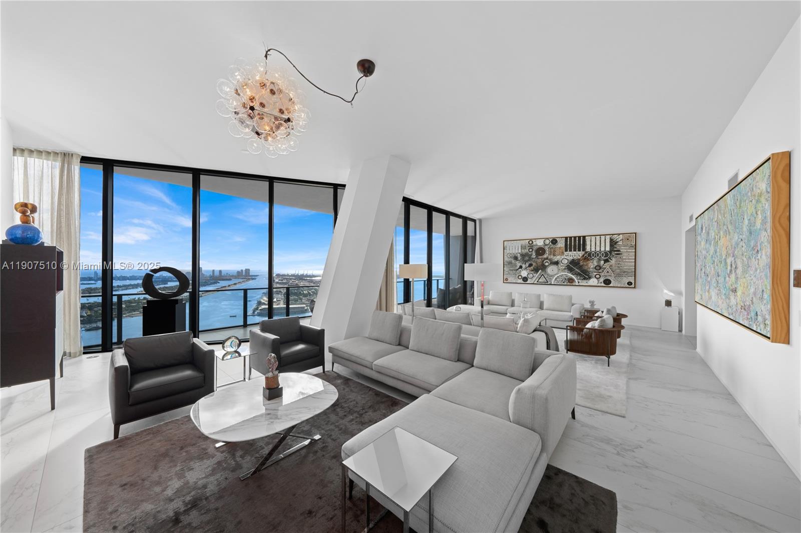 1000 Biscayne Blvd # 4901 Unit: LPH 4901