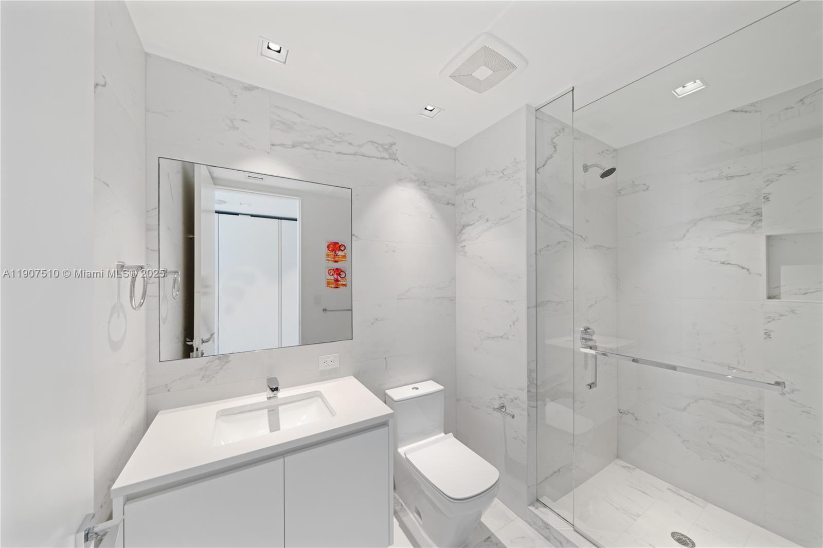 1000 Biscayne Blvd # 4901 Unit: LPH 4901